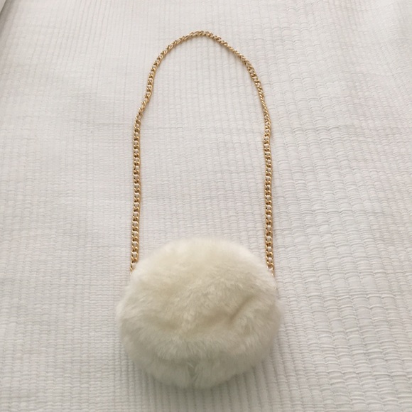 Gap white fluffy puff purse - Picture 1 of 7